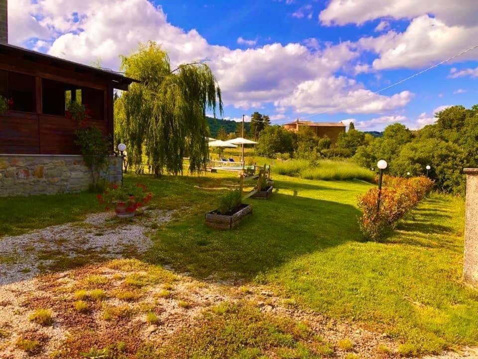 הוילה Mercatale  Agriturismo Vista Sole מראה חיצוני תמונה