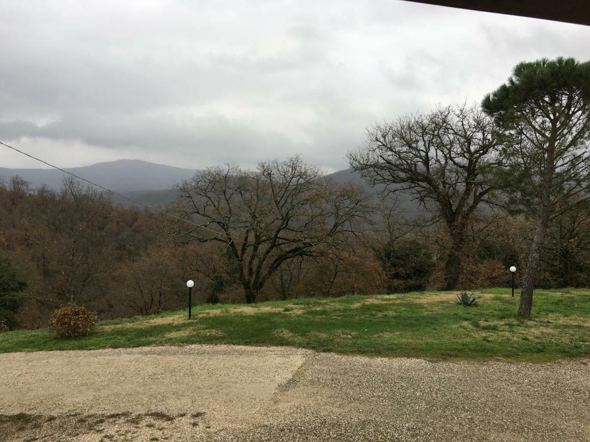 הוילה Mercatale  Agriturismo Vista Sole מראה חיצוני תמונה