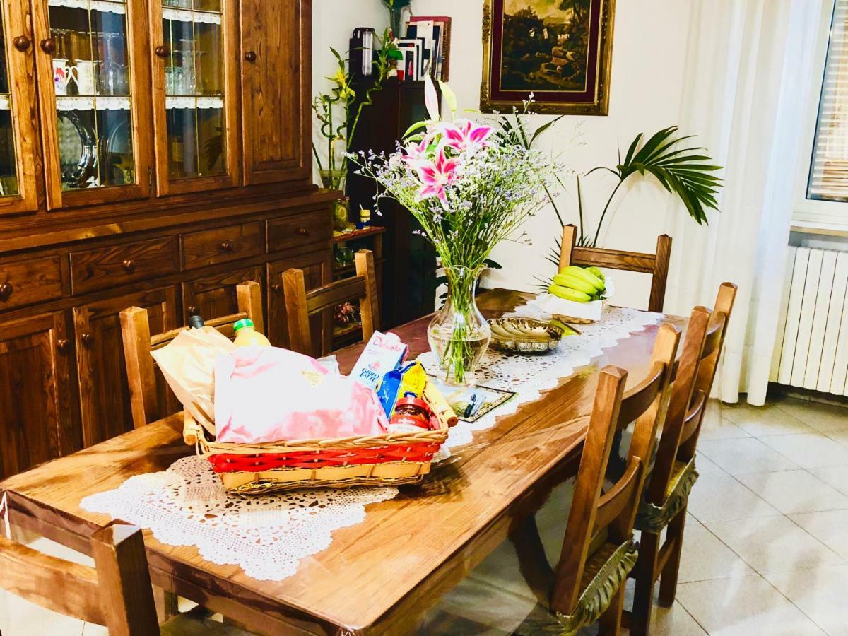 הוילה Mercatale  Agriturismo Vista Sole מראה חיצוני תמונה